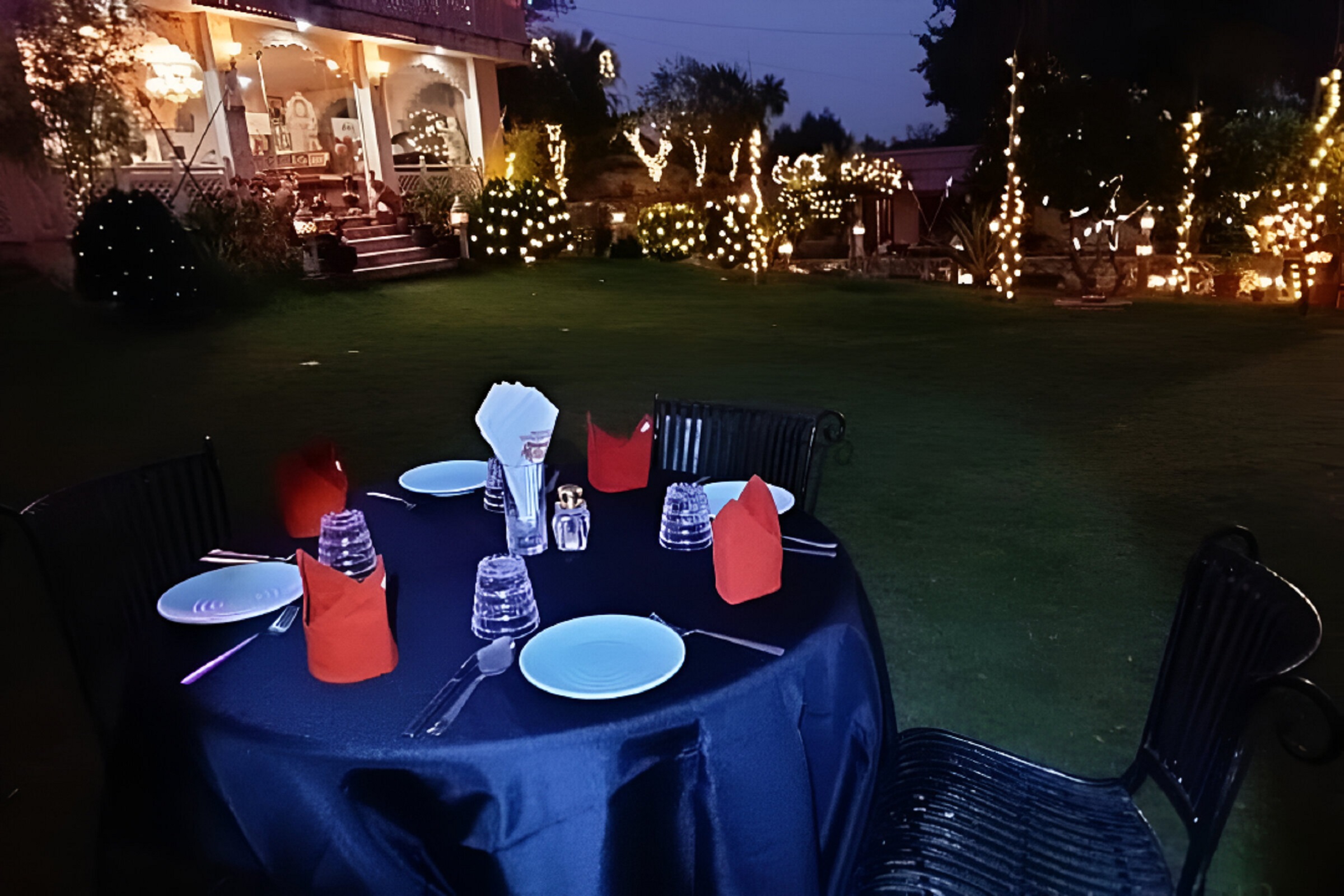 Fort Beejwar Chauhan - Dining