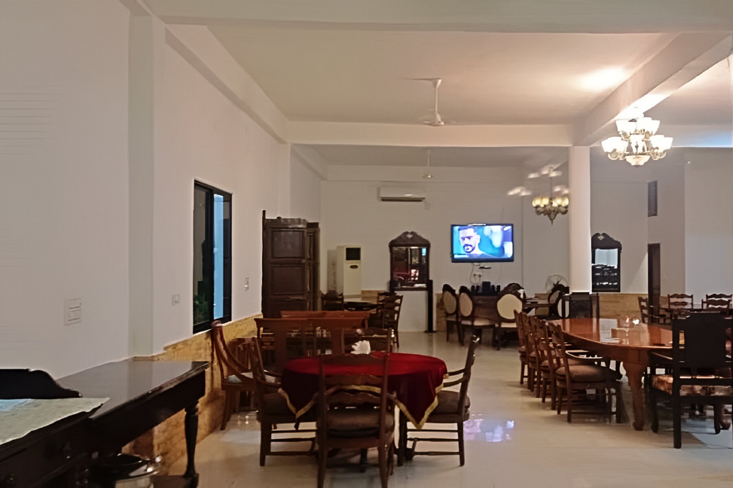 Fort Beejwar Chauhan - Restaurant